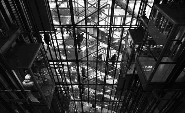 Enstitü, Paris